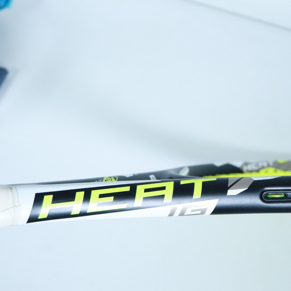 Head Heat IG Innegra Tennis Racquet With Bag - Barely Used 4-1/4-2 Grip - Picture 3 of 7